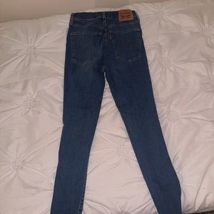 Levi jeans